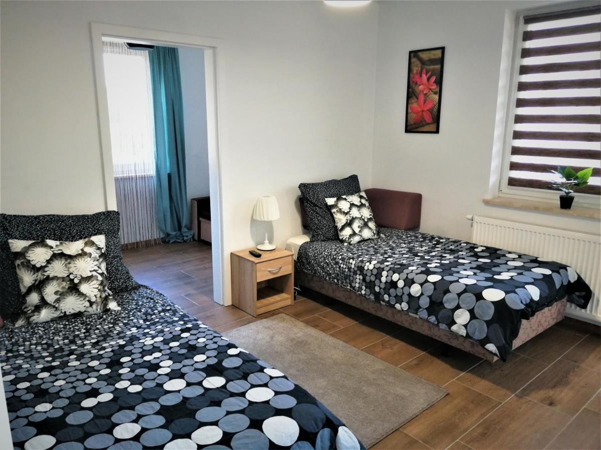 Pokoje - Studio Gliwice I Przy Onkologii ภายนอก รูปภาพ