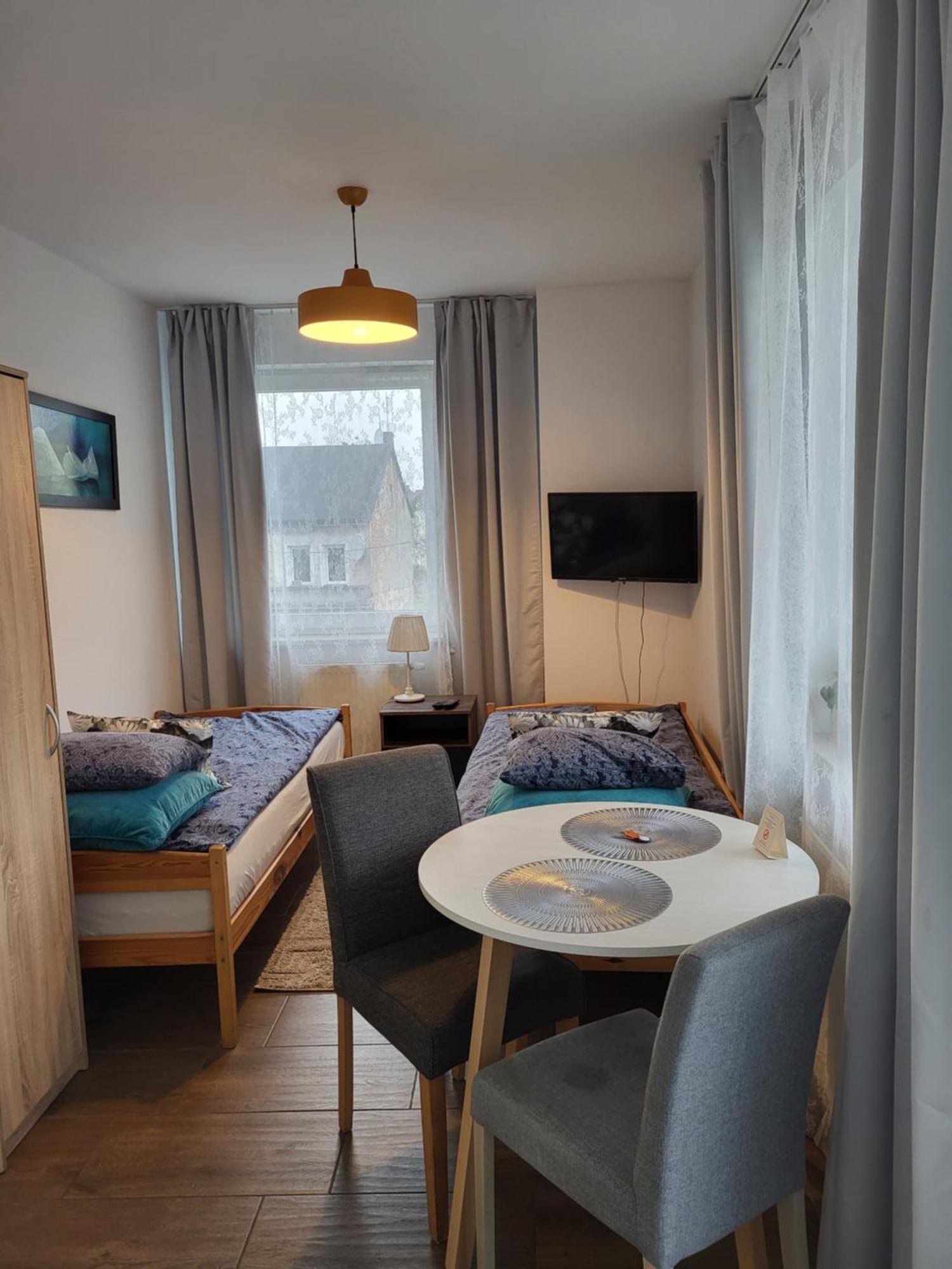Pokoje - Studio Gliwice I Przy Onkologii ภายนอก รูปภาพ