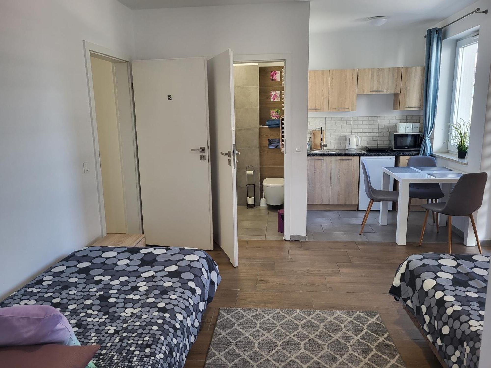 Pokoje - Studio Gliwice I Przy Onkologii ภายนอก รูปภาพ